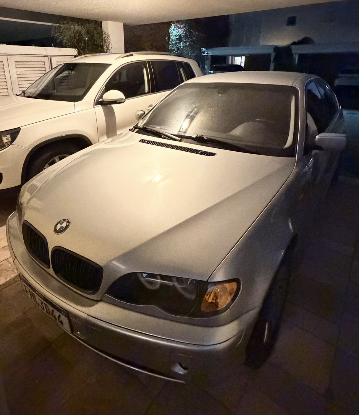 BMW 320i 2003 prata